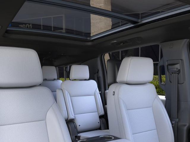 2025 Chevrolet Suburban Vehicle Photo in GEORGETOWN, TX 78626-7508