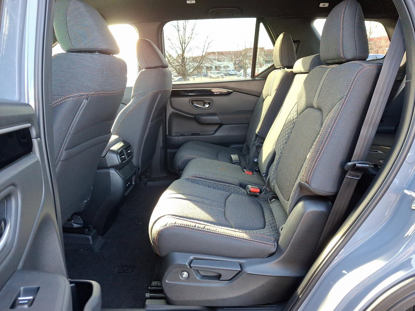 2025 Honda Pilot Vehicle Photo in Harrisburg, PA 17111