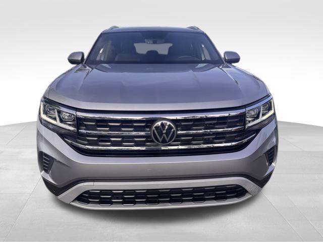 2022 Volkswagen Atlas Cross Sport Vehicle Photo in DELRAY BEACH, FL 33483-3294