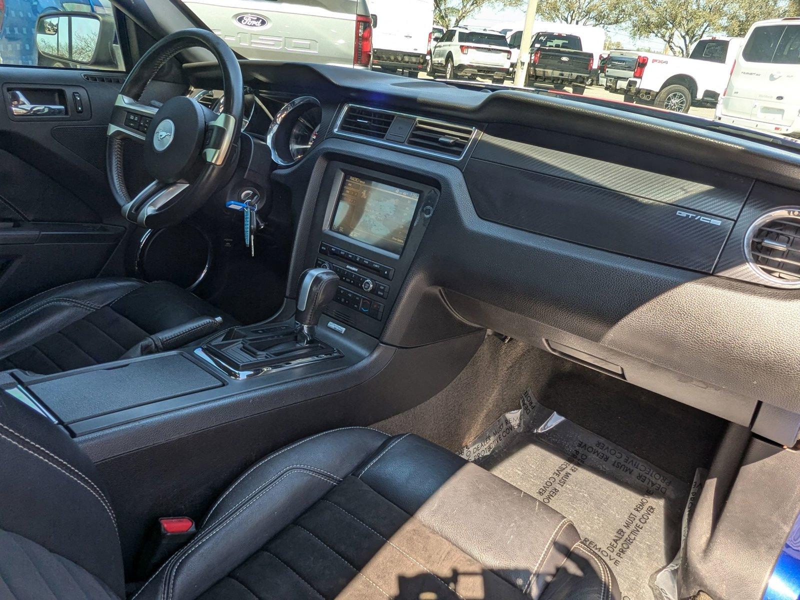 2013 Ford Mustang Vehicle Photo in St. Petersburg, FL 33713