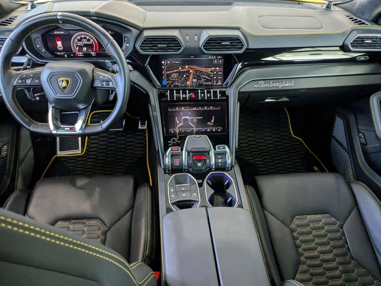 2021 Lamborghini Urus Vehicle Photo in Miami, FL 33169