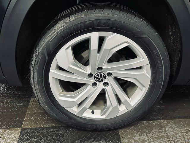 2021 Volkswagen Atlas Vehicle Photo in MEDINA, OH 44256-9631