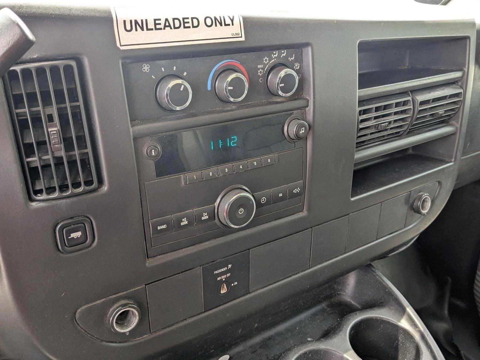 2013 Chevrolet Express Cutaway 3500 Vehicle Photo in PEMBROKE PINES, FL 33024-6534