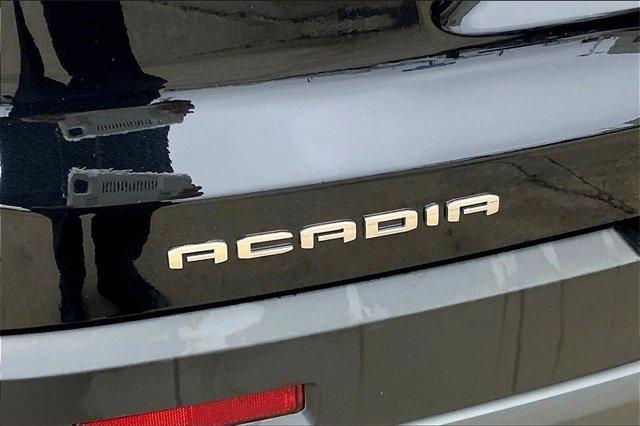 2023 GMC Acadia Vehicle Photo in TOPEKA, KS 66609-0000