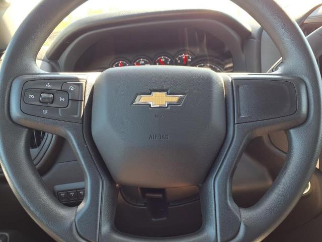 2025 Chevrolet Silverado 3500 HD Chassis Cab Vehicle Photo in EMPORIA, VA 23847-1235