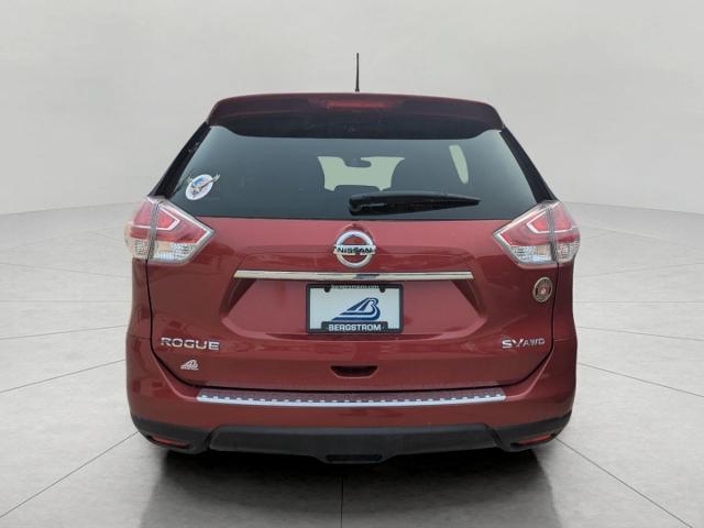 2016 Nissan Rogue Vehicle Photo in Green Bay, WI 54304