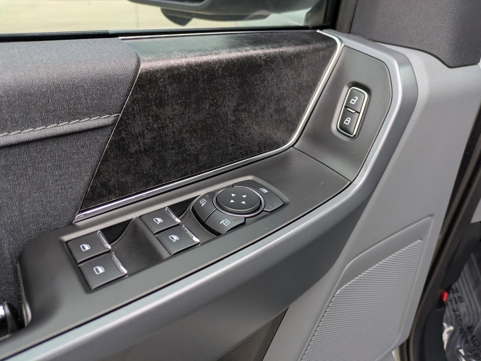 2023 Ford F-150 Lightning Vehicle Photo in SELMA, TX 78154-1460