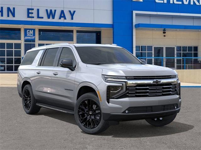 2025 Chevrolet Suburban Vehicle Photo in ENGLEWOOD, CO 80113-6708