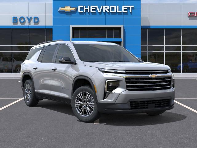 2025 Chevrolet Traverse Vehicle Photo in EMPORIA, VA 23847-1235