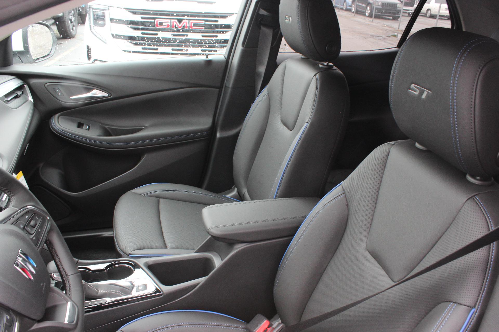 2026 Buick Encore GX Vehicle Photo in AURORA, CO 80012-4011