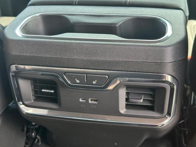 2025 GMC Sierra 3500 HD Vehicle Photo in COLUMBIA, MO 65203-3903