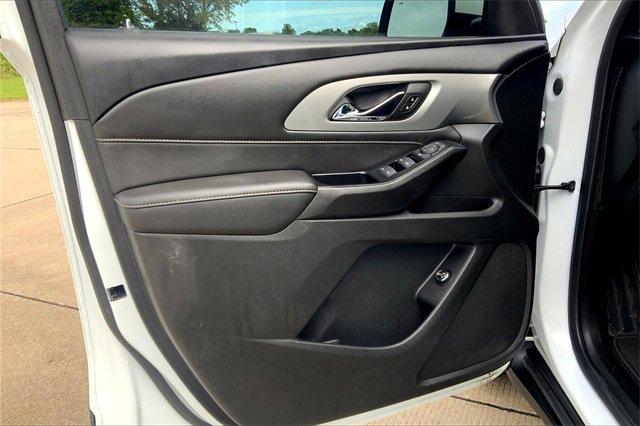 2023 Chevrolet Traverse Vehicle Photo in TOPEKA, KS 66609-0000