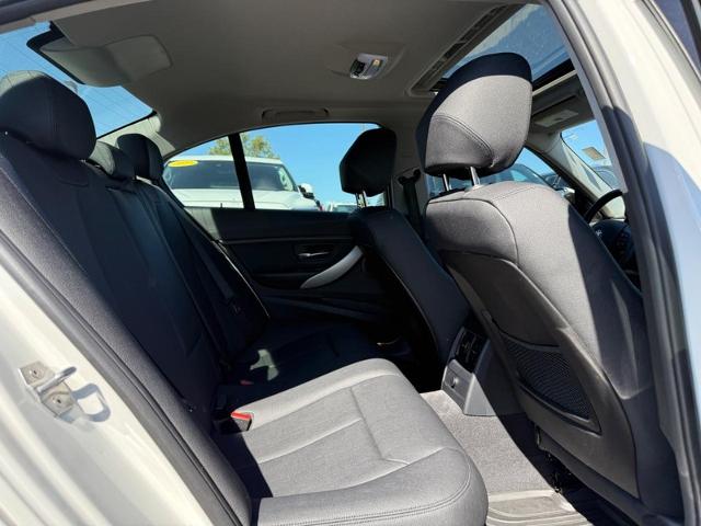 2018 BMW 320i xDrive Vehicle Photo in COLUMBIA, MO 65203-3903