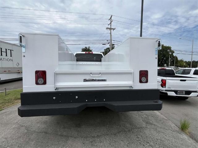 2023 Chevrolet Silverado 5500 HD Vehicle Photo in ALCOA, TN 37701-3235