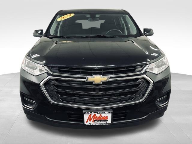 Used 2019 Chevrolet Traverse LS with VIN 1GNERFKW7KJ257869 for sale in Medina, OH