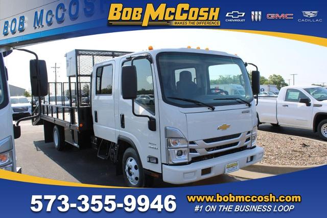 2024 Chevrolet Low Cab Forward 3500 Vehicle Photo in COLUMBIA, MO 65203-3903