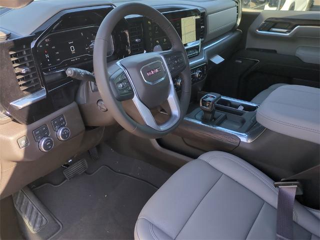 2025 GMC Sierra 1500 Vehicle Photo in GOODYEAR, AZ 85338-1310