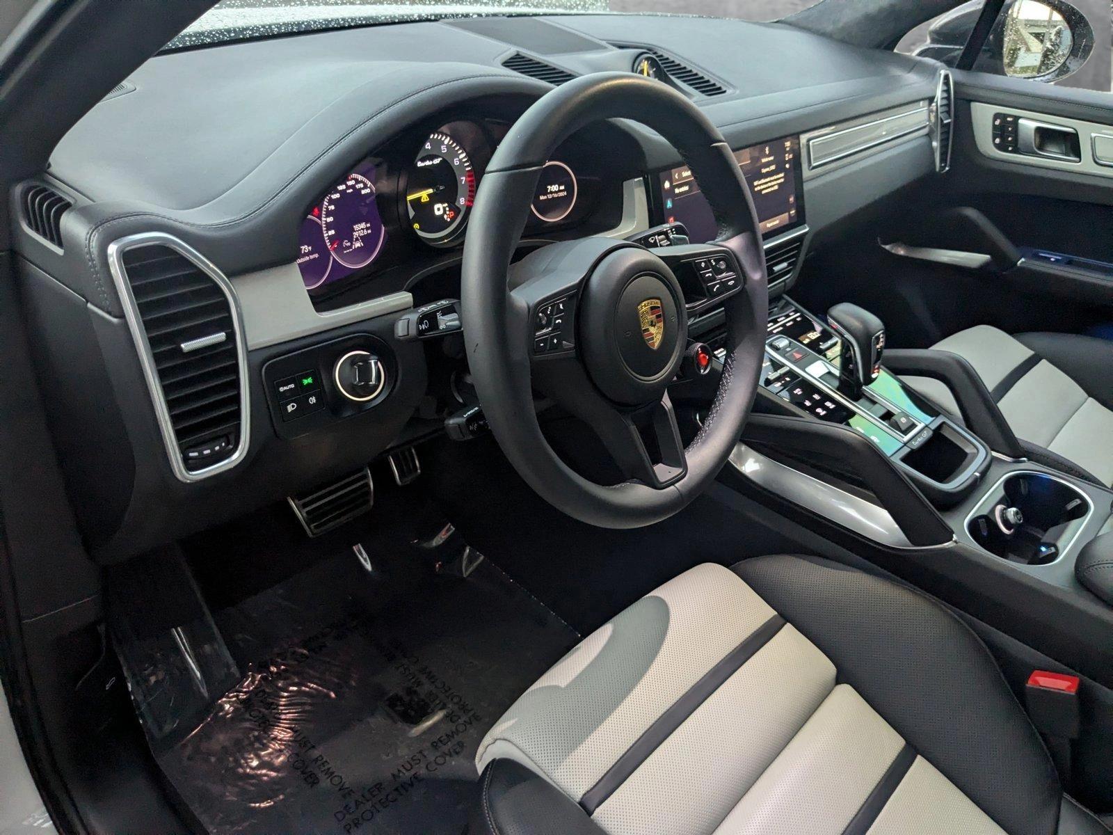 2022 Porsche Cayenne Vehicle Photo in Miami, FL 33169