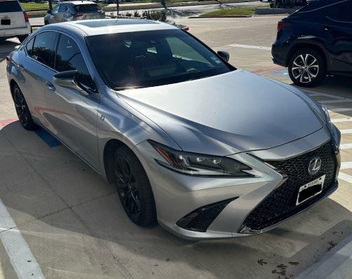 2022 Lexus ES 300h Vehicle Photo in FORT WORTH, TX 76132