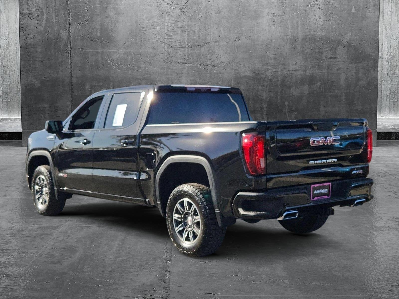 2024 GMC Sierra 1500 Vehicle Photo in GILBERT, AZ 85297-0446