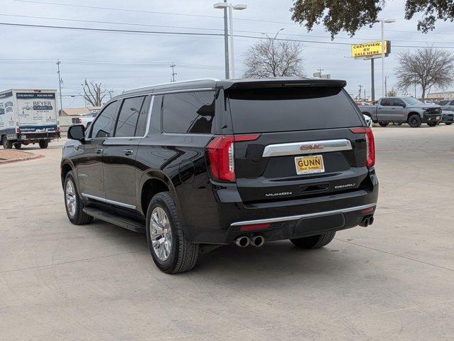 2023 GMC Yukon XL Vehicle Photo in SELMA, TX 78154-1459