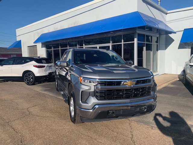 Used 2024 Chevrolet Silverado 1500 LT with VIN 3GCPDDEK5RG309170 for sale in Kenton, TN