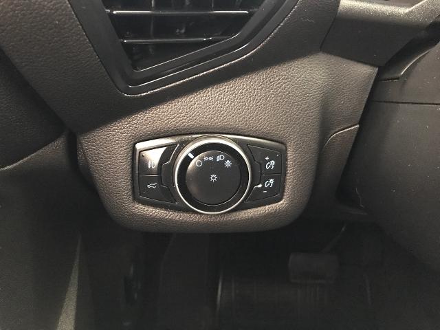 2017 Ford Escape Vehicle Photo in GREEN BAY, WI 54303-3330