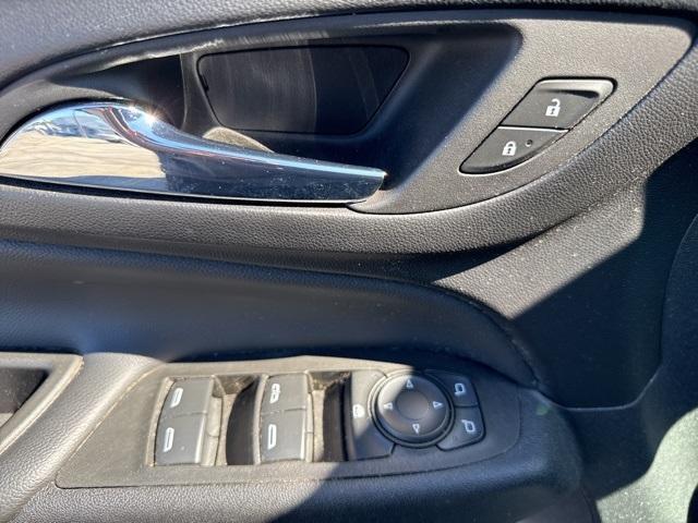 2023 Chevrolet Equinox Vehicle Photo in VENTURA, CA 93003-8585