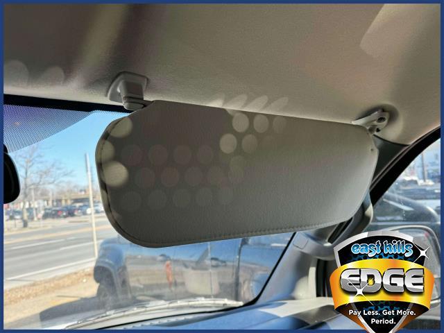 2022 GMC Savana Cargo Van Vehicle Photo in Roslyn, NY 11576