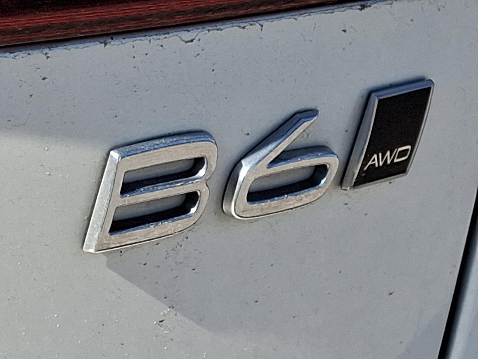 2022 Volvo XC60 Vehicle Photo in Trevose, PA 19053