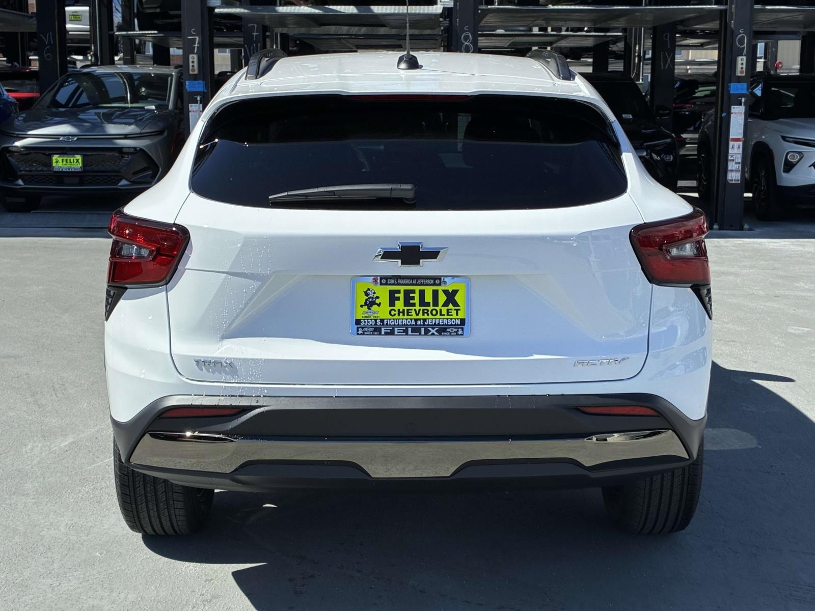 2025 Chevrolet Trax Vehicle Photo in LOS ANGELES, CA 90007-3794