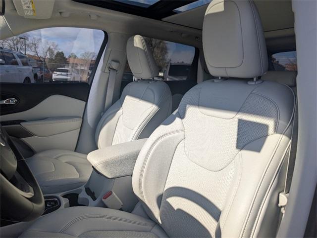 2021 Jeep Cherokee Vehicle Photo in AURORA, CO 80012-4011