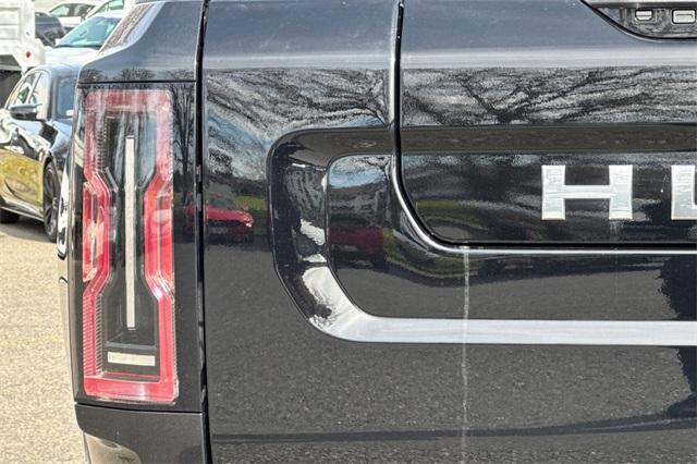 2024 GMC HUMMER EV Pickup Vehicle Photo in ELK GROVE, CA 95757-8703