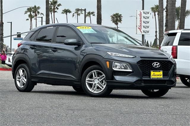 Used 2019 Hyundai Kona SE with VIN KM8K12AA5KU333729 for sale in Oxnard, CA