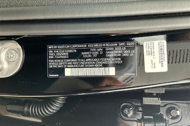 2025 Volvo XC40 Vehicle Photo in Grapevine, TX 76051