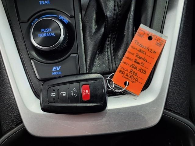 2021 Toyota RAV4 Vehicle Photo in Oshkosh, WI 54904