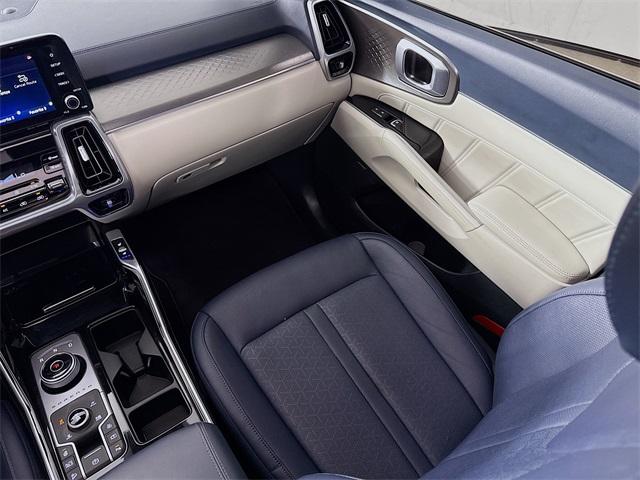 2023 Kia Sorento Plug-In Hybrid Vehicle Photo in Everett, WA 98204
