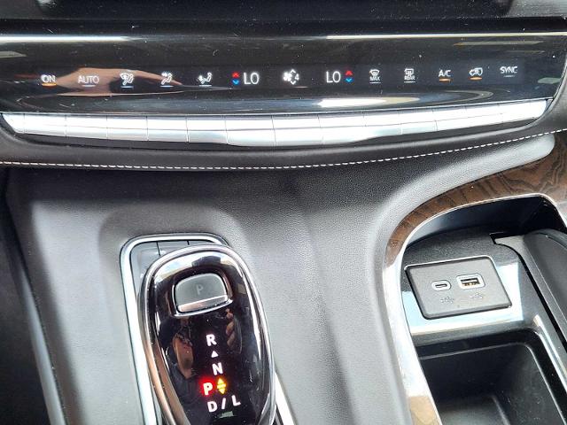 2024 Cadillac Escalade Vehicle Photo in DENTON, TX 76210-9321