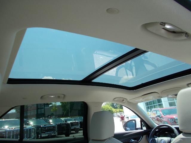2021 Buick Envision Vehicle Photo in LOWELL, MA 01852-4336