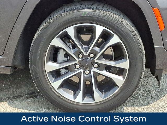 2022 Jeep Grand Cherokee L Vehicle Photo in PAWLING, NY 12564-3219