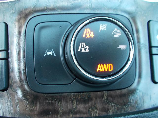2023 GMC Acadia Vehicle Photo in LOWELL, MA 01852-4336