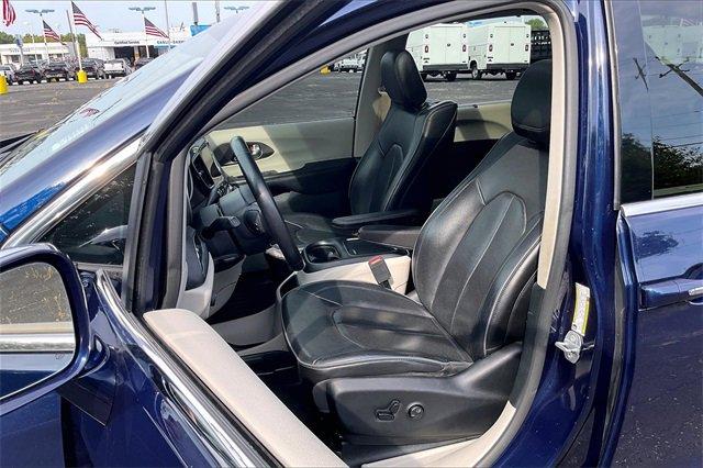 2018 Chrysler Pacifica Vehicle Photo in INDEPENDENCE, MO 64055-1314