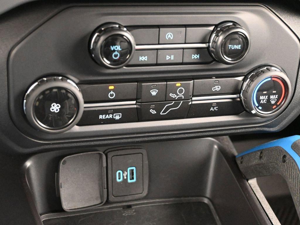 2024 Ford Bronco Vehicle Photo in Cedar Rapids, IA 52402