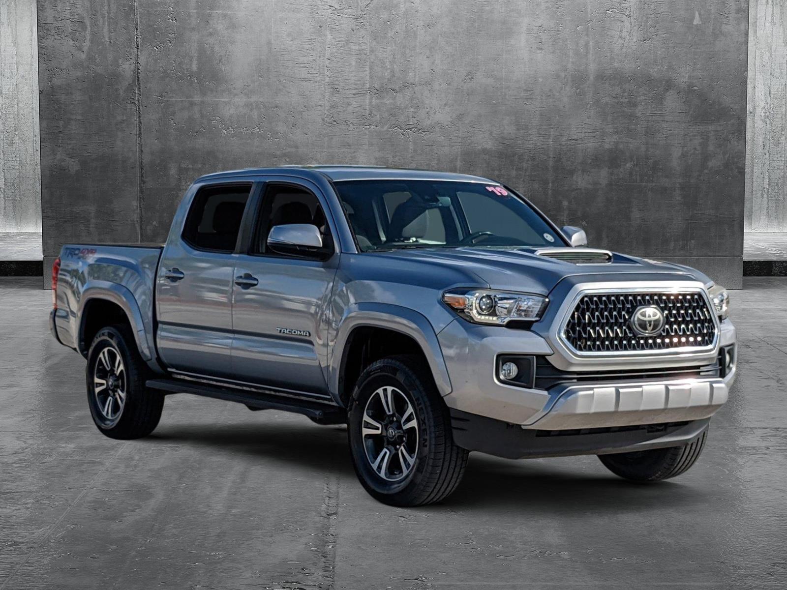 2019 Toyota Tacoma 4WD Vehicle Photo in Davie, FL 33331