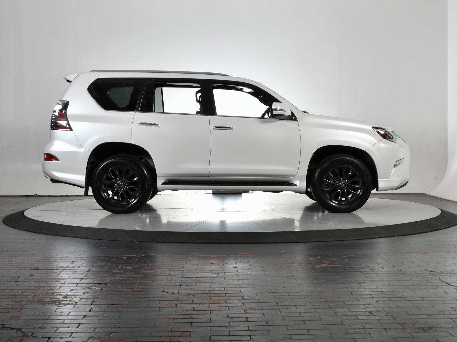 2023 Lexus GX 460 Vehicle Photo in DALLAS, TX 75235