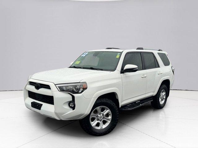 2022 Toyota 4Runner Vehicle Photo in LEOMINSTER, MA 01453-2952