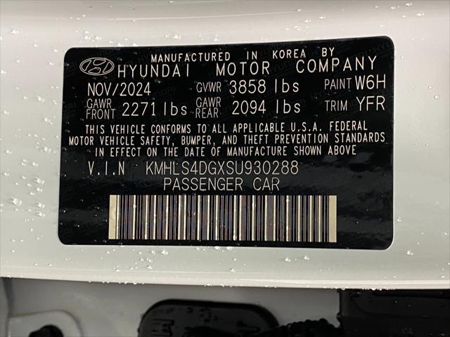 2025 Hyundai ELANTRA Vehicle Photo in Appleton, WI 54913