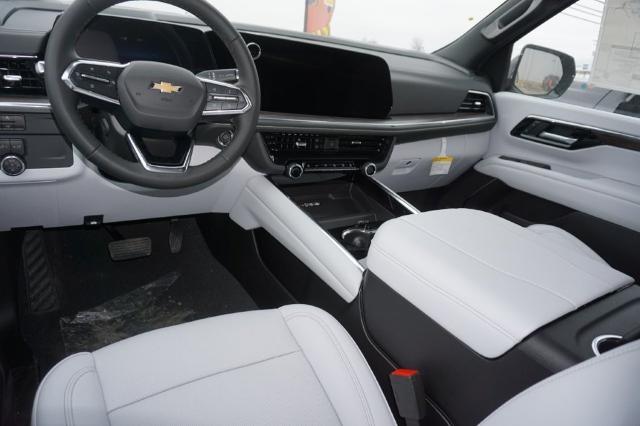 2025 Chevrolet Suburban Vehicle Photo in FAIRMONT, WV 26554-2318