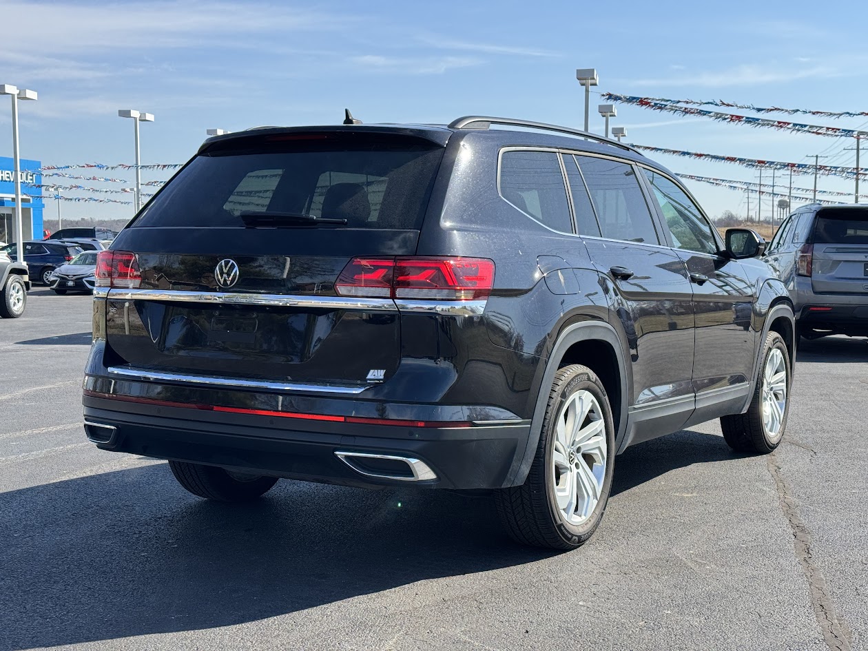 2022 Volkswagen Atlas Vehicle Photo in BOONVILLE, IN 47601-9633