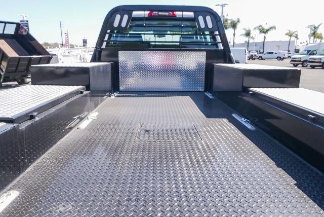 2023 Chevrolet Silverado Chassis Cab Vehicle Photo in VENTURA, CA 93003-8585